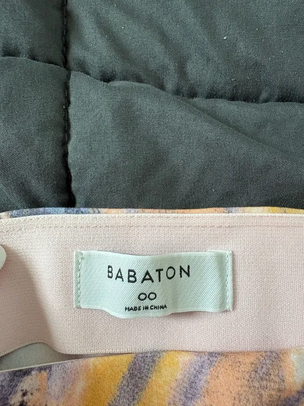 Aritzia Babaton Skirt - Image 3