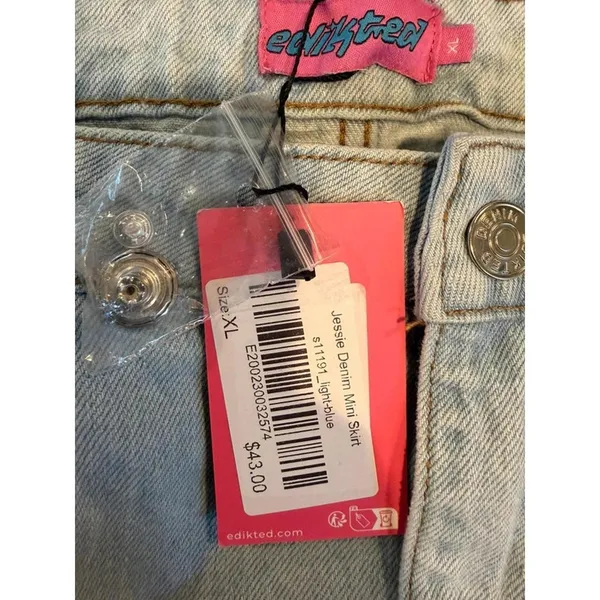 Edikted Jessie Denim Mini Skirt XL Light Wash Blue Raw Hem Y2K Low Rise NWT - Image 3