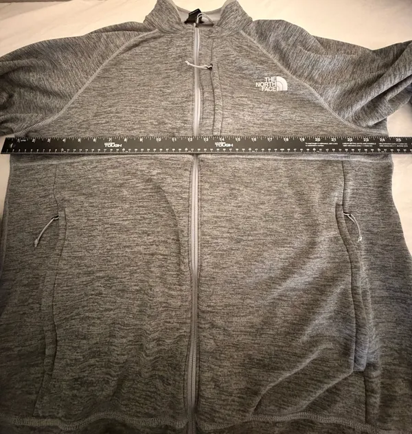 Men’s The North Face fleece  - Image 4