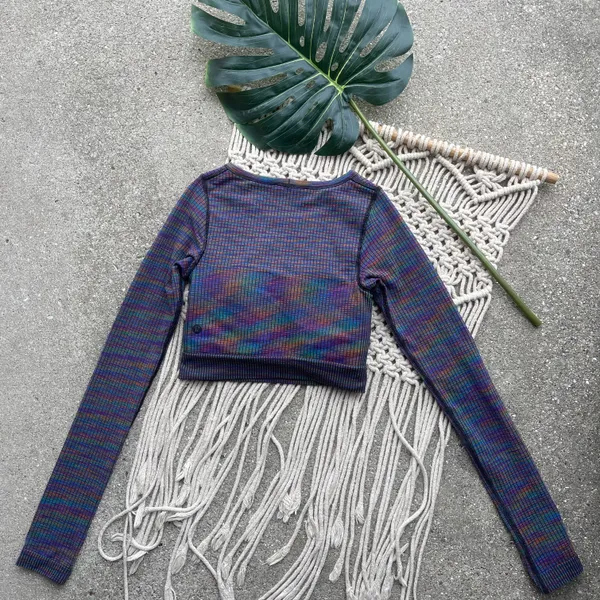 Lululemon Long Sleeve Crop Top Size 2 - Ebb To Street Rainbow Multi - Image 7
