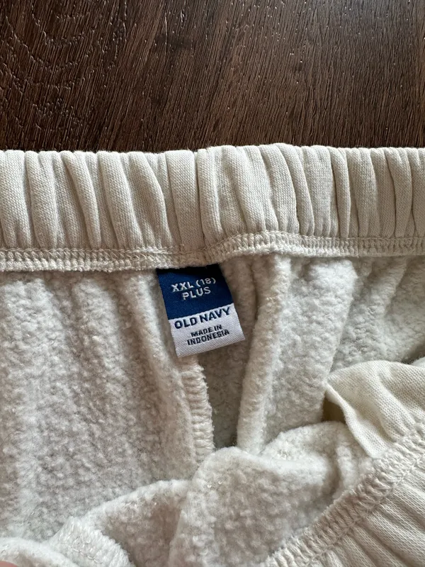 Old Navy Sweatpants - Image 3