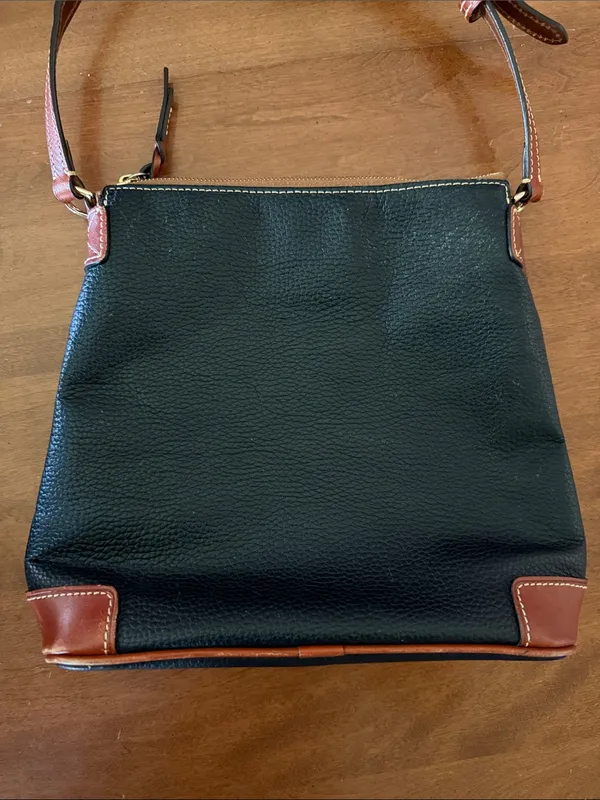 Vintage Dooney & Bourke “1975” Black Leather Shoulder Bag with Brown Trim - Image 6