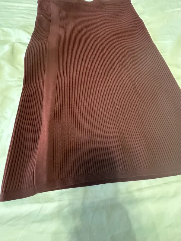NWT Stretch Ponte Viscose Blend Pencil. Skirt Size M - Image 8