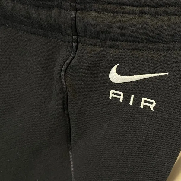 •NWT• NIKE SPORTSWEAR WOMENS BLACK SWEATPANTS • XL with Loose fit - Image 4