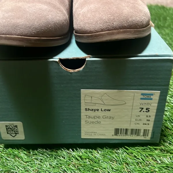Tom’s ankle boots 7.5 - Image 6