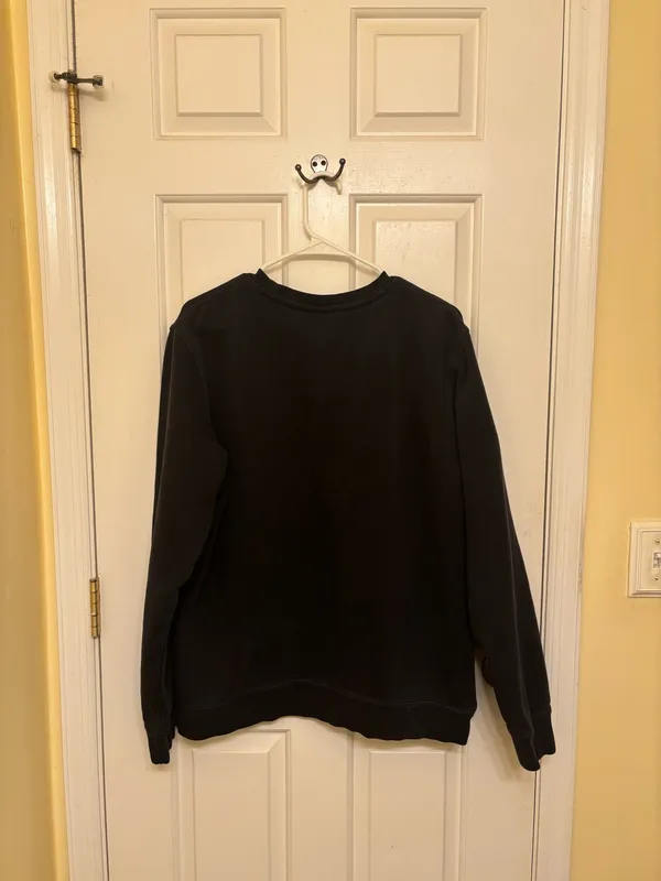 Nike Men’s Classic Black Y2K Style Pullover Crewneck Sweatshirt - Image 2