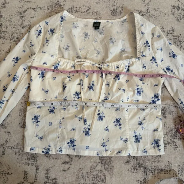 Wild Fable Long Sleeve Cotton Babydoll Top Medium Floral Milkmaid Prairie Beach - Image 4
