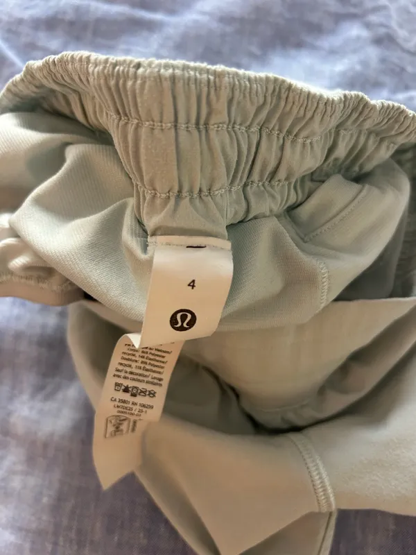 Light Blue Lululemon Hotty Hot 2.5" Low-Rise - Image 3