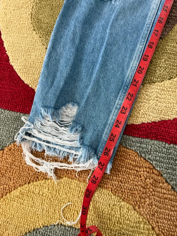 Zara Women High Rise Mom Jeans Denim Distressed Frayed Women’s Size 4 Runs Small - Image 2
