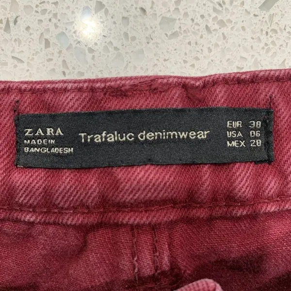 Zara Trafaluc Sz 6 Jeans Denim Wear High‎ Rise Tapered Leg Mom Cranberry Women's - Image 2