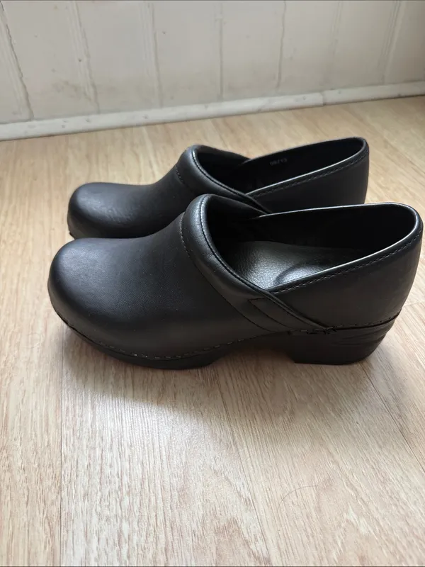 Croft & Barrow Sole Sense Ability Black Clogs Nurse Shoes Work Women Size 7 - Image 2