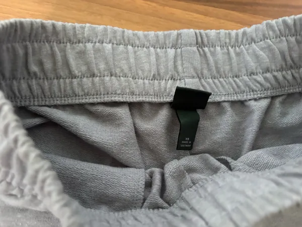 Target sweatshirts size xs - Image 2