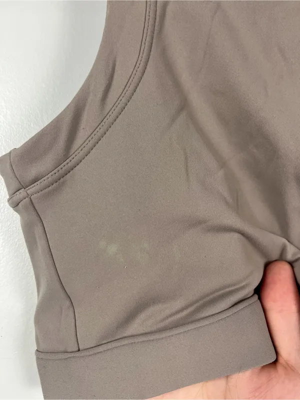 Set Active Taupe Sports bra top size small - Image 3