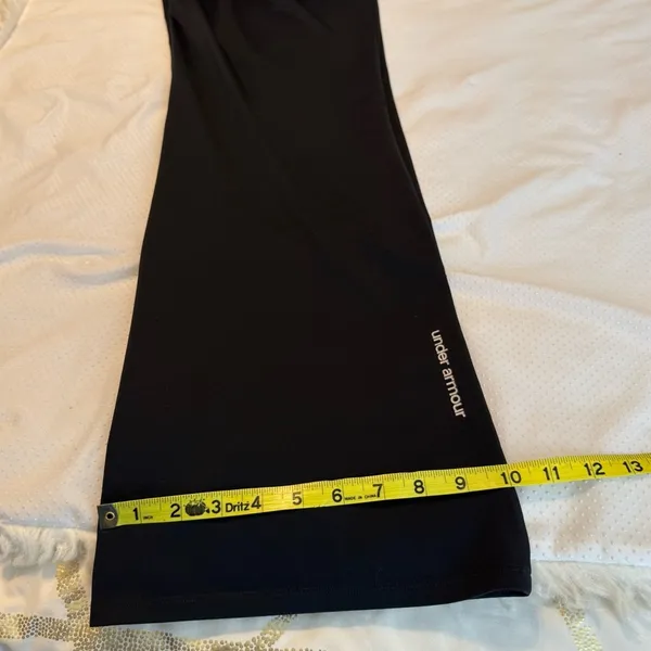 FREE w/ any purchase Black Under Armour Yoga Workout Pants Size Large 34” inseam - Image 12