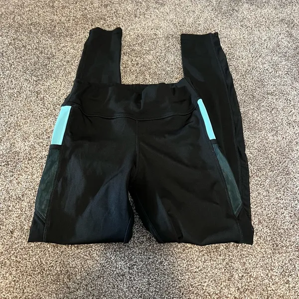POP Fit Black and Blue Leggings for Versatile Style - Image 2