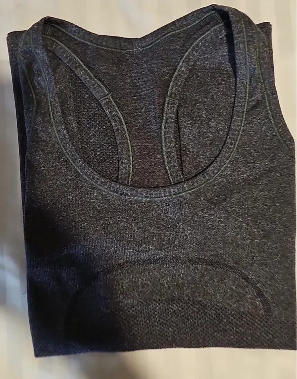 Lululemon Gray Swiftly Tech Tank - Image 4