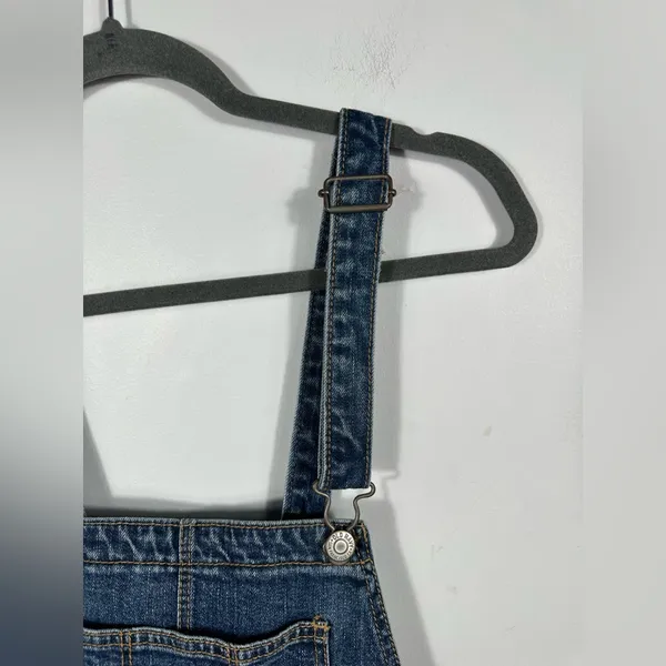 Old Navy Denim Short Overalls Women’s Size‎ Small Distressed Jean Romper - Image 4