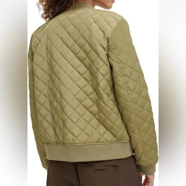 NWT Levi's Women's Diamond Quilted Bomber Jacket Olive Tree Small - Image 7