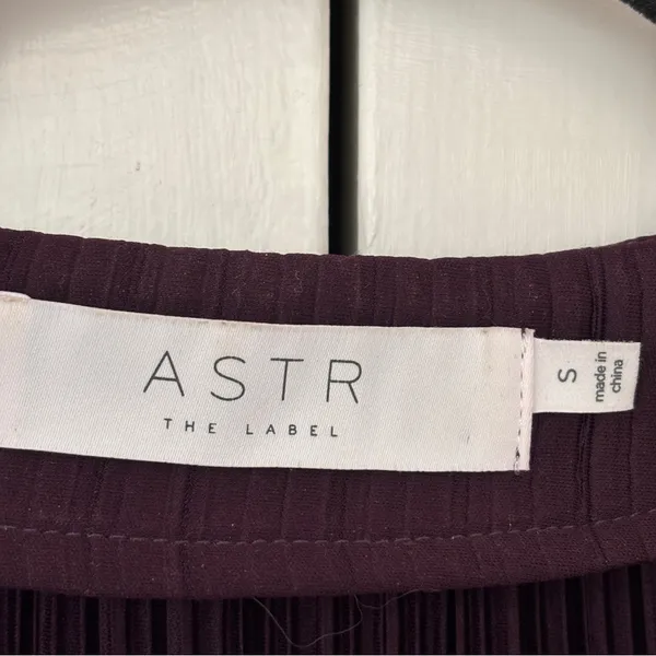 ASTR‎ the Label Plum Purple Plisse Pleated Knot Blouse Puff Shoulder Size Small - Image 4