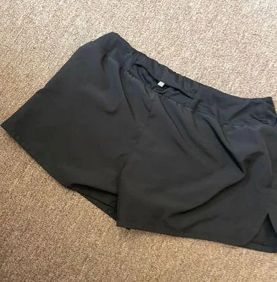 Black Shorts - Image 8