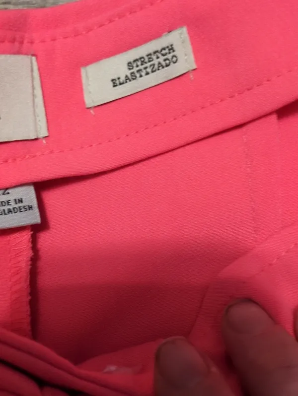 Universal Thread Hot Pink Shorts Size 12 - Image 4