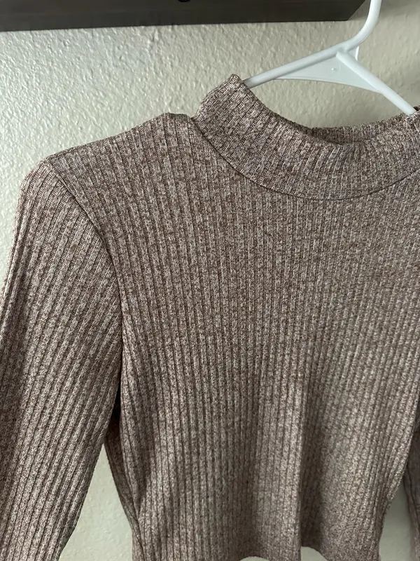 Brown Ribbed Mock Longsleeve - Image 2