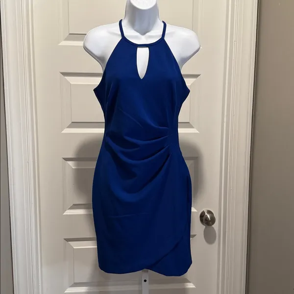 Guess NWT Size 4 Royal Blue Keyhole Halter Sheath Cocktail‎ Dress - Image 2