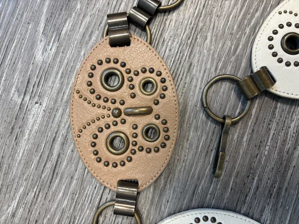vintage Caché leather ring-linked studded and jeweled belt - Image 2