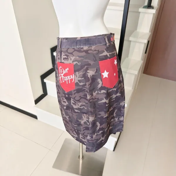Camouflage Midi Pencil Skirt Graffiti Heart Star Print - Image 4