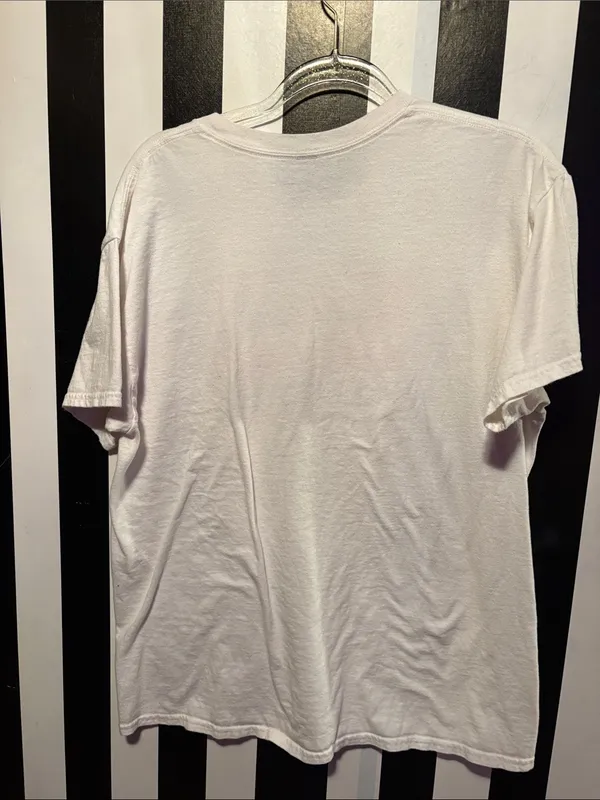 Budweiser White Tee with Red and Navy Logo Size Large Unisex - Image 4