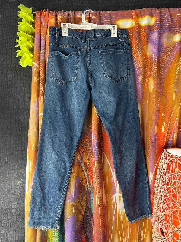 Free People✨ Frayed Hem Jeans - Image 4
