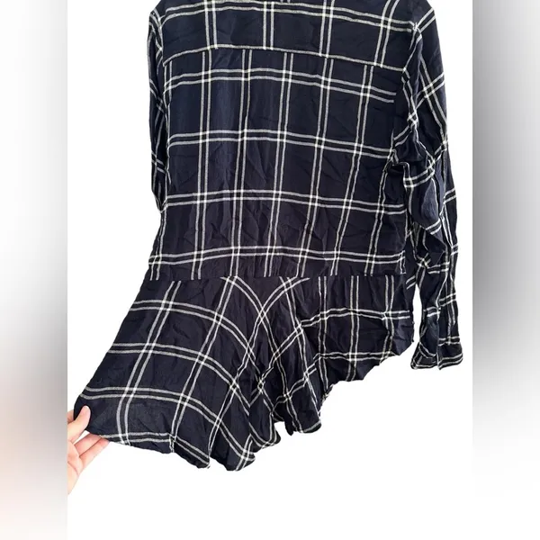 Lucky Brand Black and Navy Plaid Button Up // Size Large - Image 4