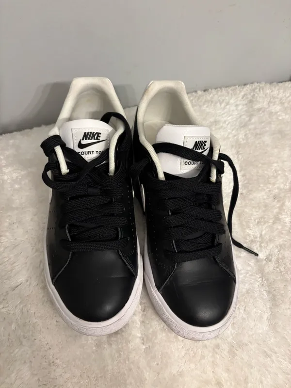 Black and white Nike Court tour sz 6.5 - Image 9