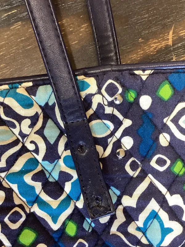 Vera Bradley Quilted Wallet in Ink Blue Medallion Print - Image 16