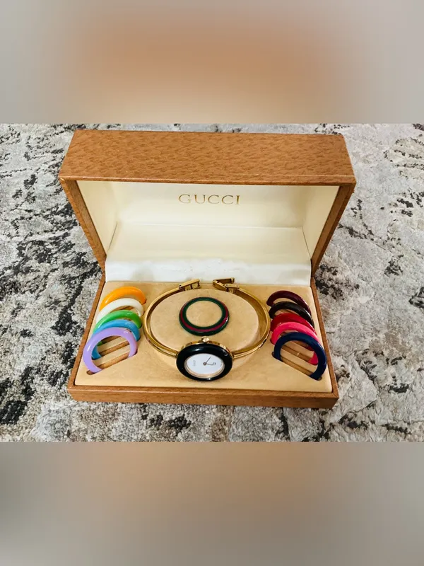 BEAUTIFUL GUCCI bangle watch set 🔥🔥🔥 - Image 8