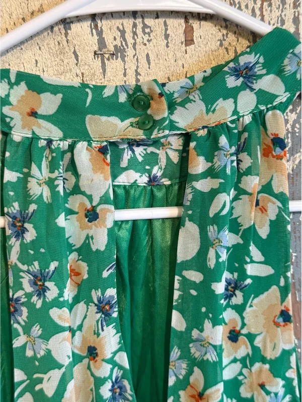 NWT Sienna Sky Green Floral Halter Neck Dress size Medium - Image 6