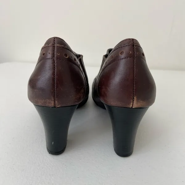 Women’s Mercedes brown rustic heeled zip‎ ankle boots booties size 6.5 - Image 3