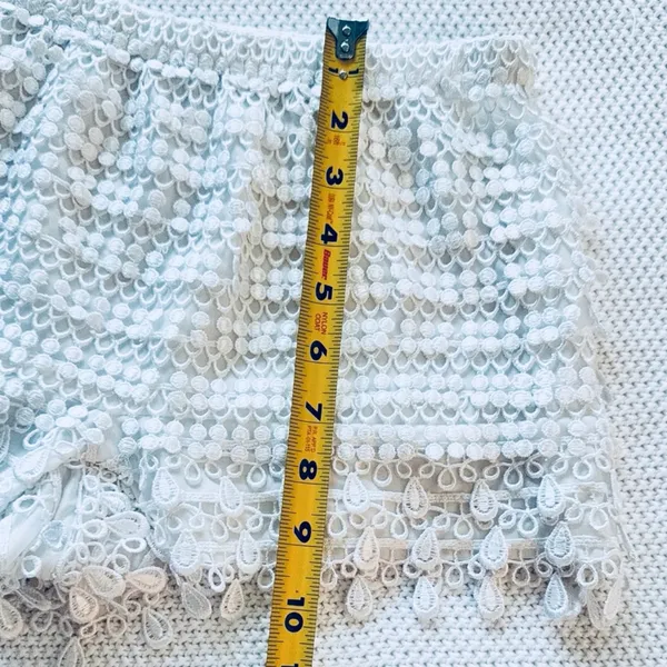 LULU’S Sassy White Lace Shorts 10” - Image 12