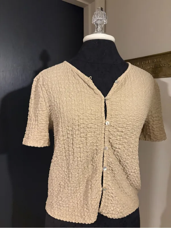 Mango Beige Textured Short-Sleeve Button Cardigan with Mother of Pearl Buttons - Image 2