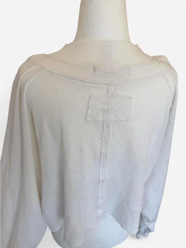 Free People White Waffle Knit mock kneck Long Sleeve Top Size Small - Image 3