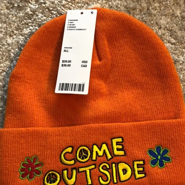 New UO Coney Island Picnic Come Outside Beanie hat - Image 3