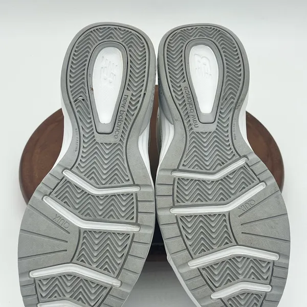 Size 10 Women’s - New Balance 623v3 White Grey W - Image 5