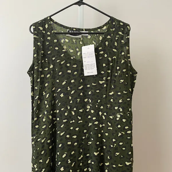 Mamta Rayon Boho Relaxed Lagenlook Animal Print Midi Dress One Size Green - Image 2