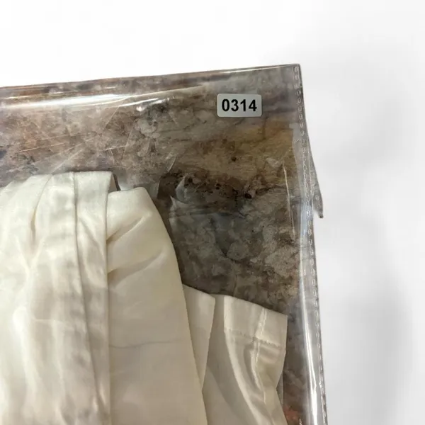 Club Monaco White Cropped Button Down Shirt M Long Sleeve Minimalist - Image 7
