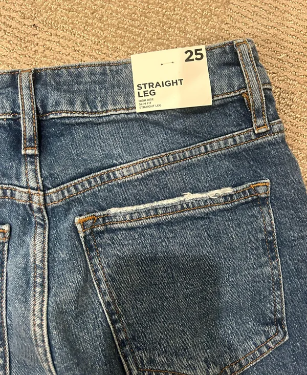 Forever 21 Denim Jeans - Image 5