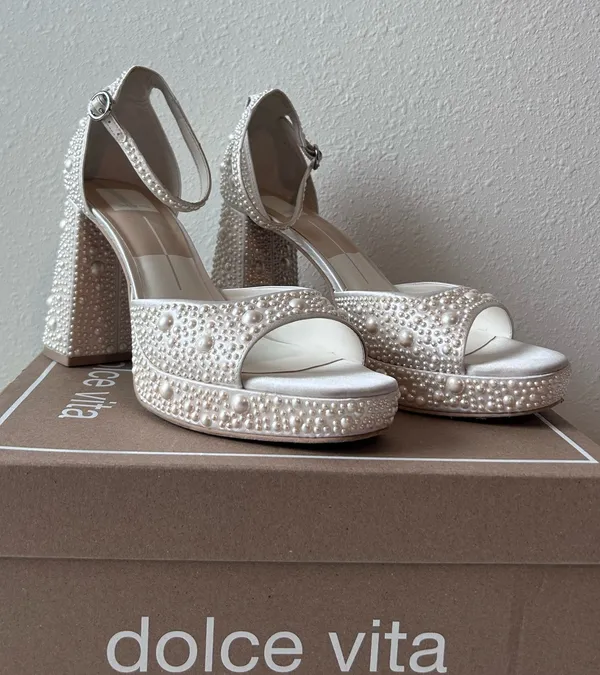 Pandro Pearl Heels True White Satin - Image 4