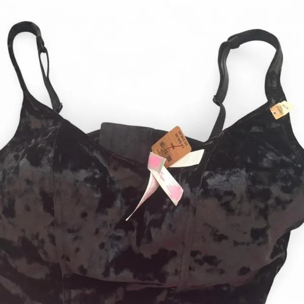 Victoria's Secret PINK black velvet corset top in size Medium - Image 4