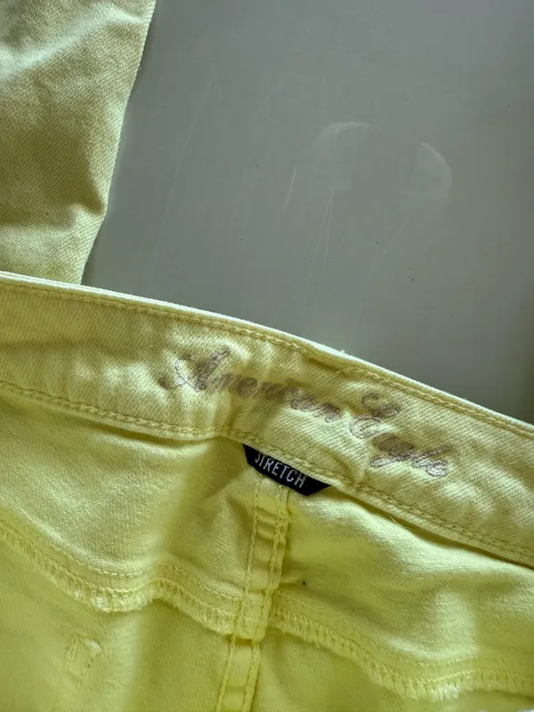 American Eagle Yellow Stretch Skinny Jeans Size 4 - Image 3