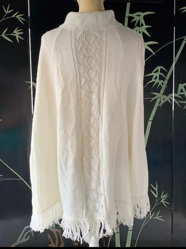 Vintage Women’s Cuddle Knit Ivory White Poncho One Size Fringe Edge Collared - Image 5