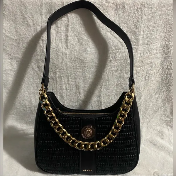 Aldo Black Textured Faux Leather Shoulder Bag Chunky Chain Detail and Lion Logo - Image 2